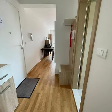 Bohemia Apartment *