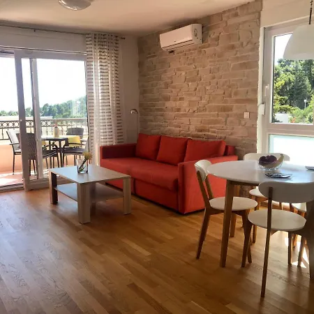 Bohemia * Makarska